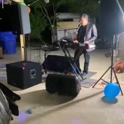 No Soy Grupo Ni Dj Soy Tecladista Para Sus Fiestas 