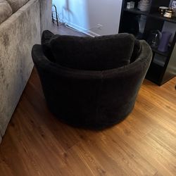Swivel chair
