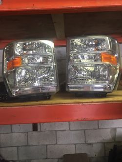 2013 Ford E-350 Headlights