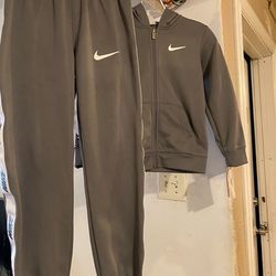 hoodie and matching jogger pants in fleece fabric with Therma-FIT technology. $30