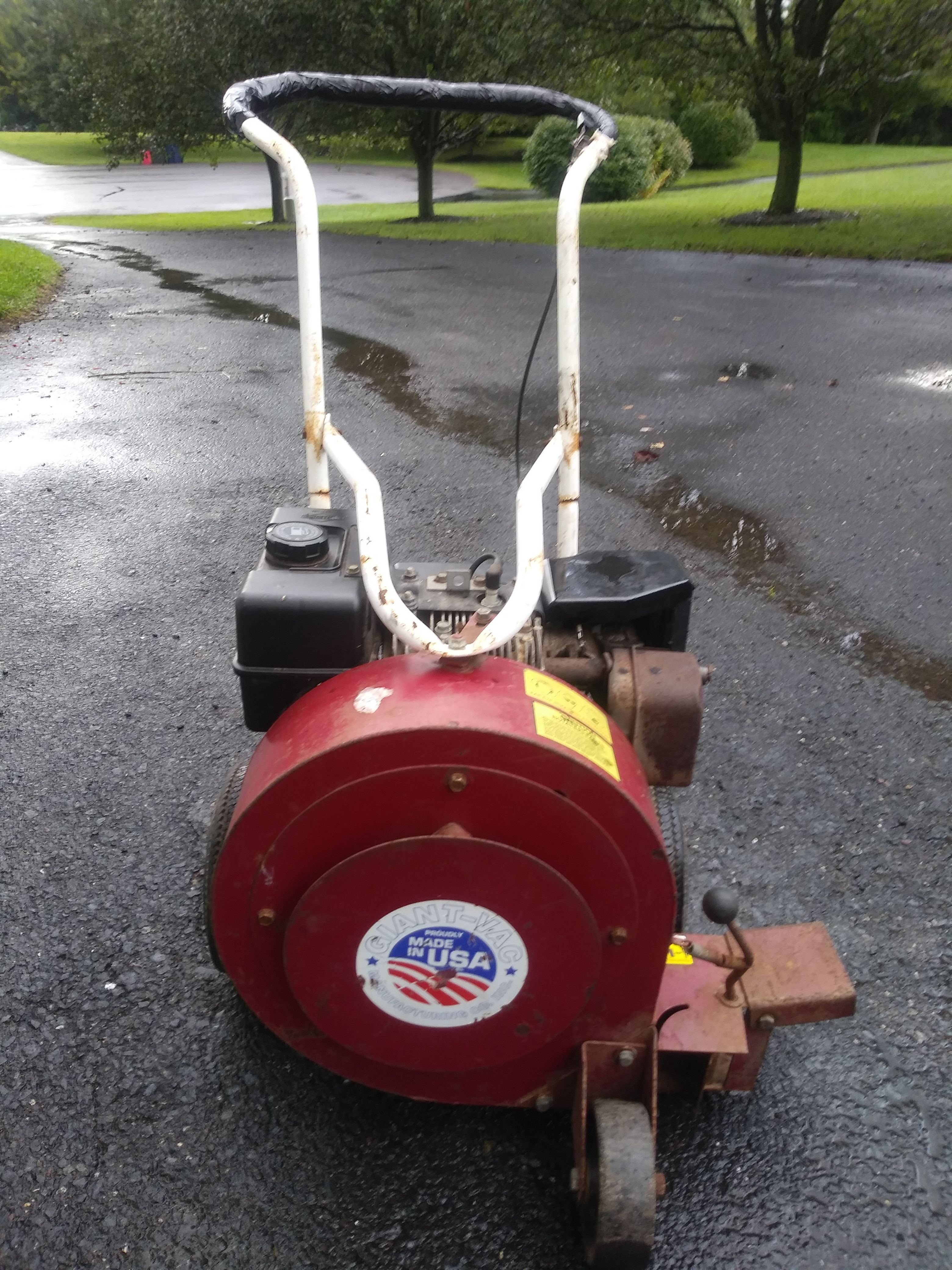 Giant vac leaf blower with 8 horsepower industrial motor runs excellent