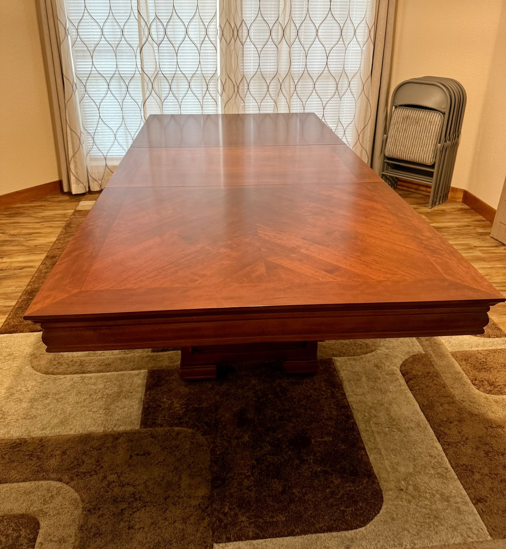 Dinning Table