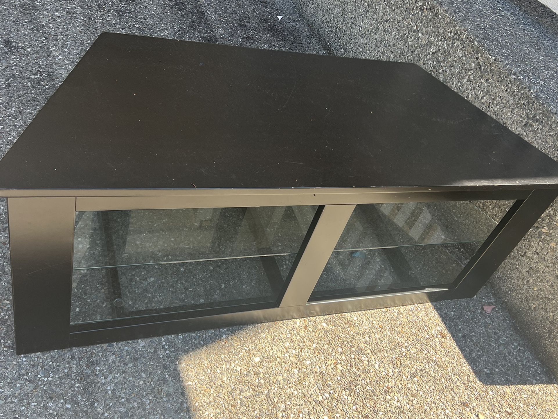 TV Stand With Shelves