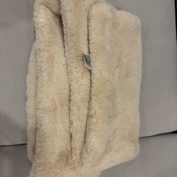 H&M Fluffy Scarf | New Without Tags | Never Worn