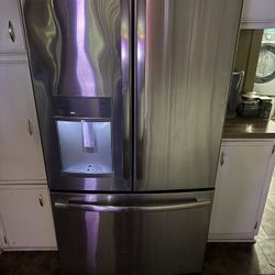 GE Fridge 