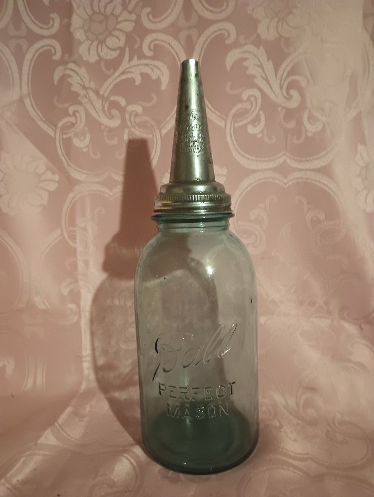 Vintage 1926 Master MFG Oil Spout