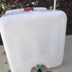 Water Tank 275 Gallons 