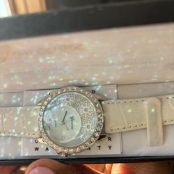 White Sparkly Geneve Watch