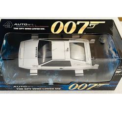 AUTOart 1/18 LOTUS ESPRIT SUBMARINE 007 James Bond The Spy Who Loved Me 21073