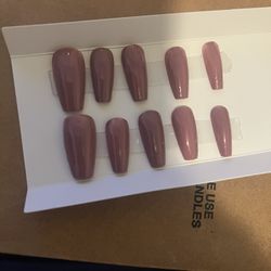 Press On Nails