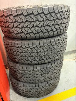 Full matching set All Terrain Tires LT275/65R18