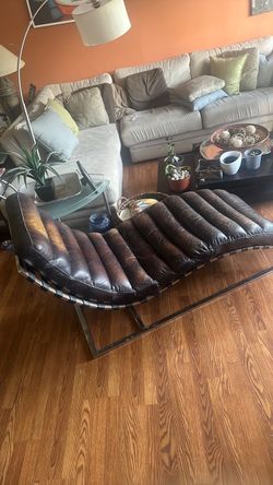 Lounge chair