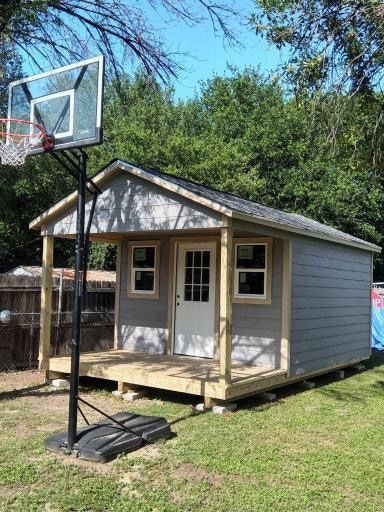 12x20/ Shed w/ Porch & Windows