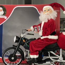Super Motorcycling Santa