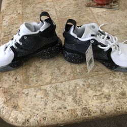 Boys Adidas Sneakers