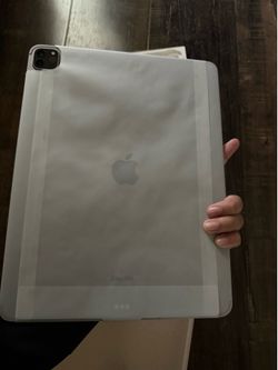 Ipad pro 12.9 inches, 6th generation 1TB (Wifi + Cellular)