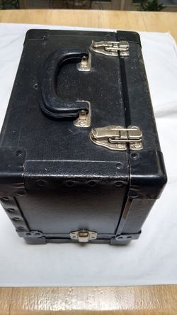 Cosmetic storage hard case