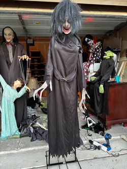 Twitching Banshee Spirit Halloween Animatronic
