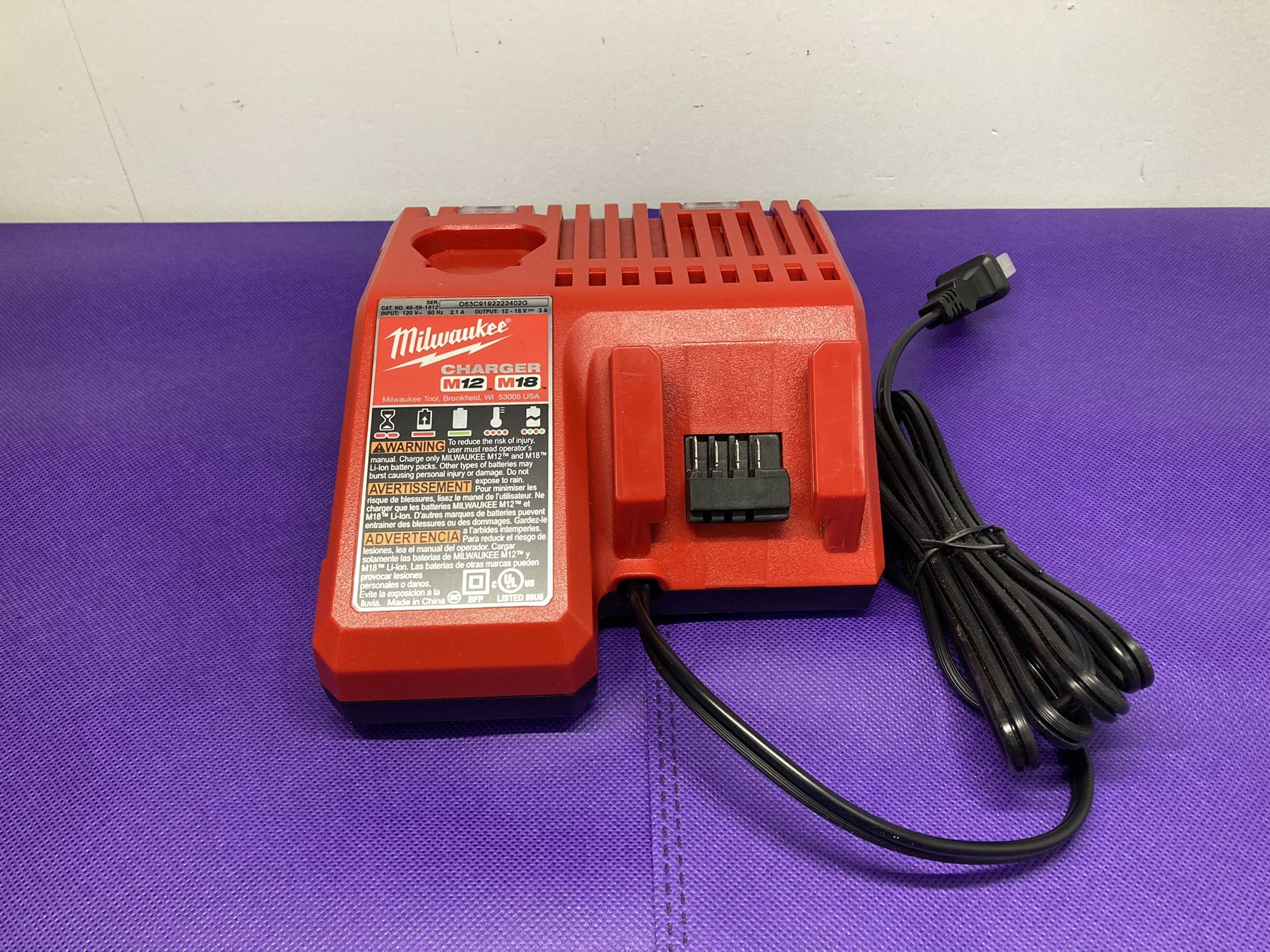 NEW MILWAUKEE 48-59-1812 M18 / M12 Multi-Voltage Battery Charger