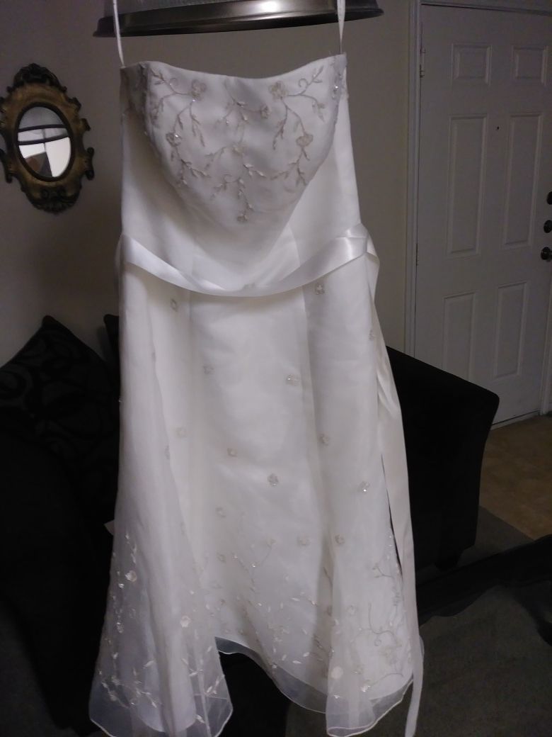 wedding dress