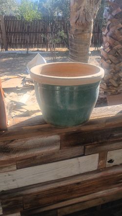 Terracotta clay heavy flower pot