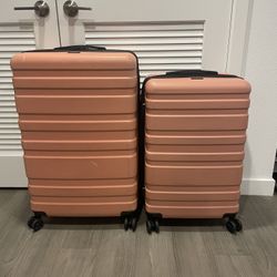 Luggage set