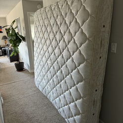 Luxury Stearns & Foster Queen Euro Pillow-Top Mattress