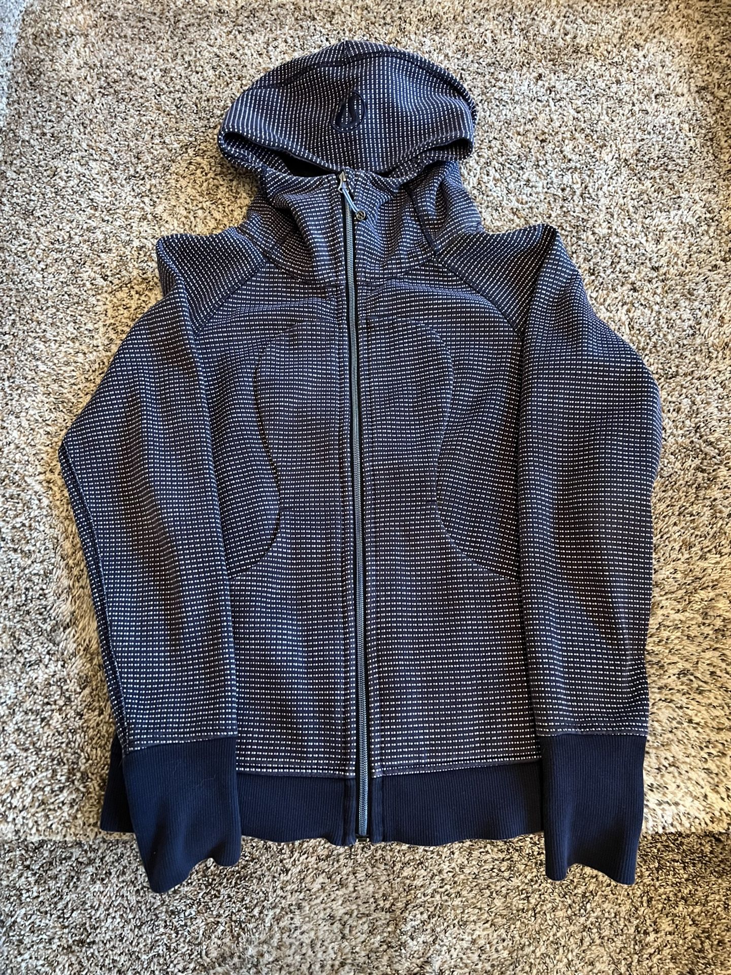 Lululemon Scuba Hoodie Size 6