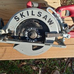SKILSAW SPT77WM-22 7-1/4 in. Magnesium Worm Drive Circular Saw

