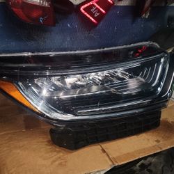 2017-2022 HONDA CR-V TOURING RH HEADLIGHT 