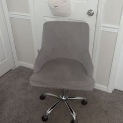 Tufted Desk Chair