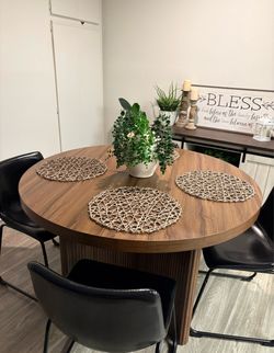 Dinner and chair