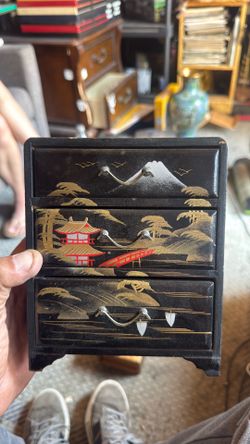 Japanese box with drawers authentic