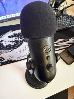 Blue yeti microphone
