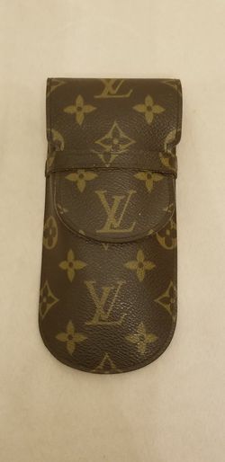 LOUIS VUITTON ( Lenses or Sunglasses) CASE