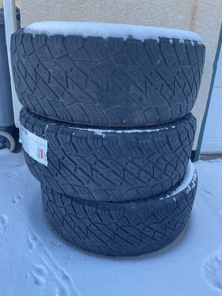 3x Predator Mud Terrain Tires 275/55/20