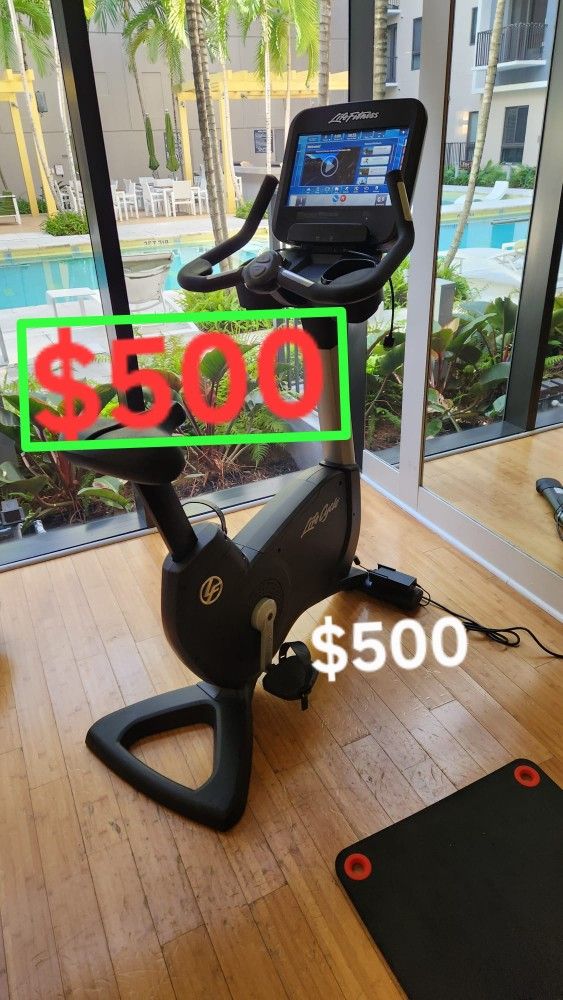 Cardiovascular / CONFORTABLE RIDE Bike Life Fitness