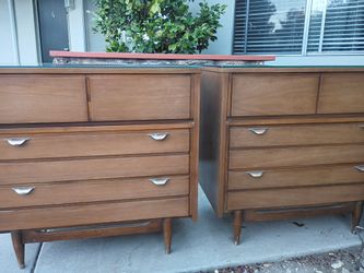 Mainline Hooker Mid-Century Modern Wood Dresser with Glass Top