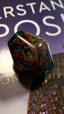 Glass bead