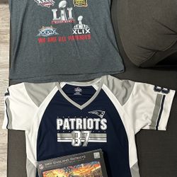 New England Patriots women’s jersey, shirt & puzzle bundle
