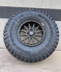 HUGE SALE. On VALOR 15x7 4x156 Beadlock Wheels & 32x10-15 BF Goodrich KM3 Tires For RZR KAWASAKI SPEED UTV SXS (We Finance..