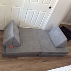 Nugget couch 