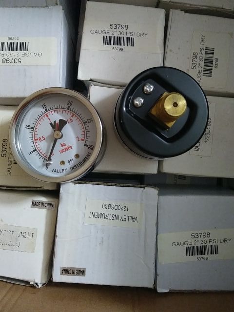 47 brand new pressure testing guages
