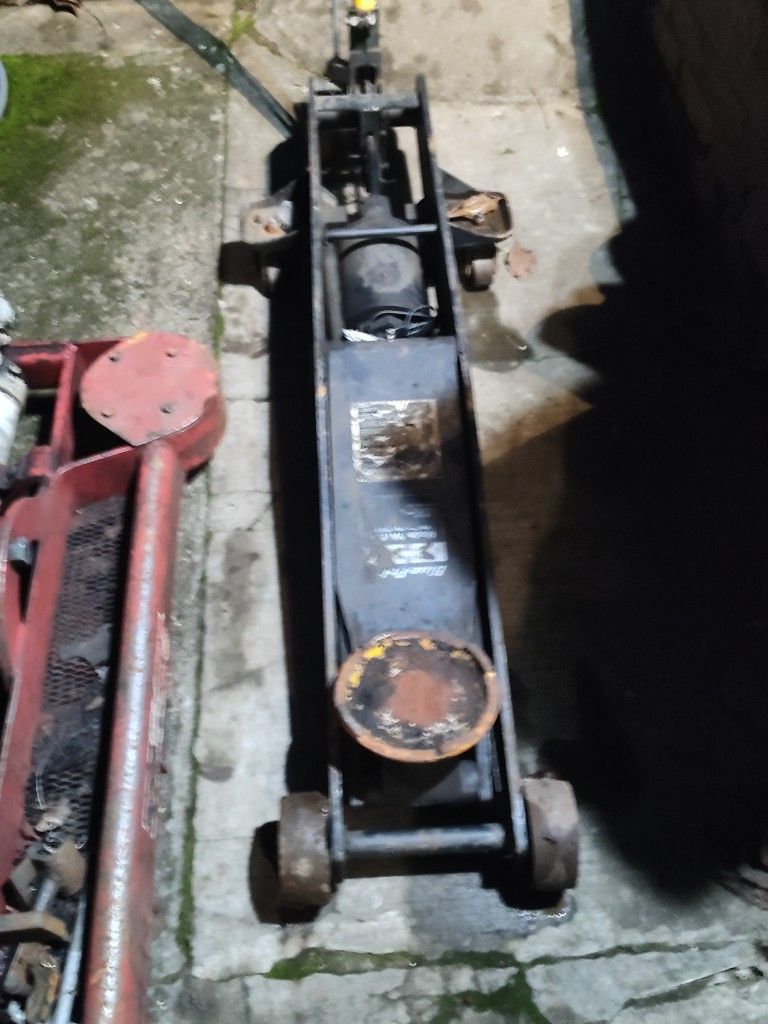 Blue Point Hydraulic Jack