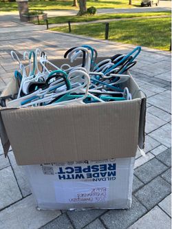 Plastic hangers - around 150