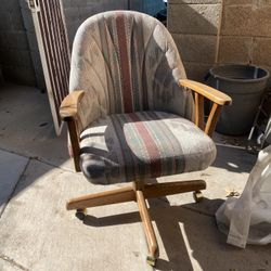 Vintage Desk Chair 