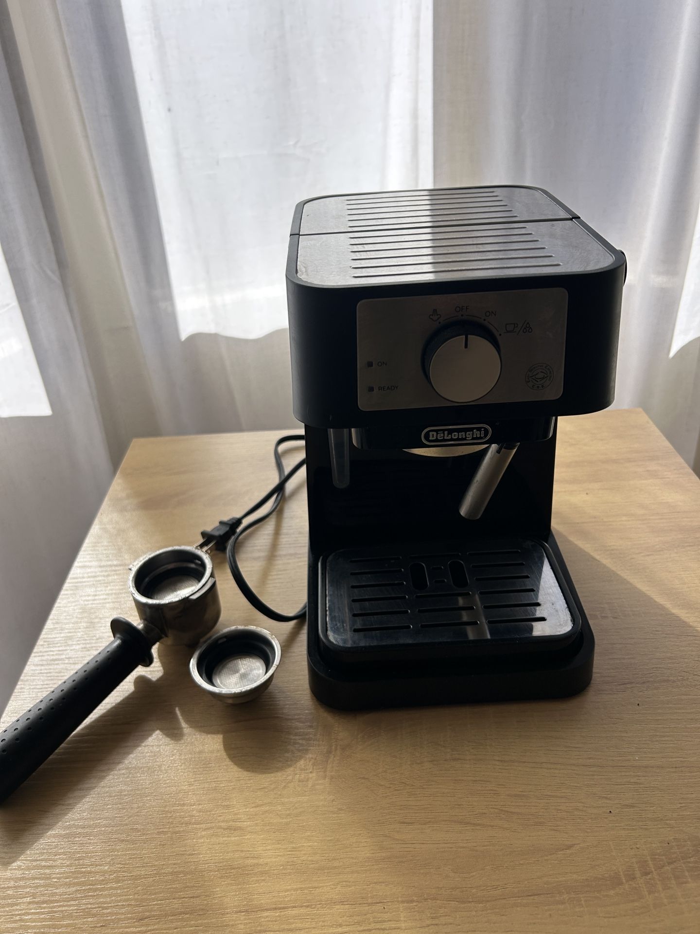 Espresso Machine- De’Longhi