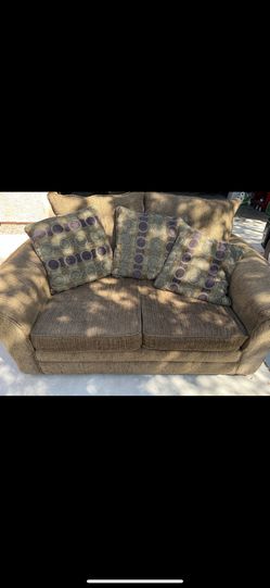 2 seater Couch