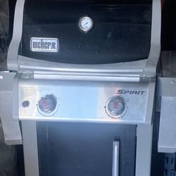 Weber Spirit E-210 BBQ Grill 2-Burners Propane