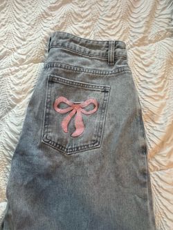 🎀 J for Justify Gray Bootcut Jeans with Pink Bow Pocket – Size Small